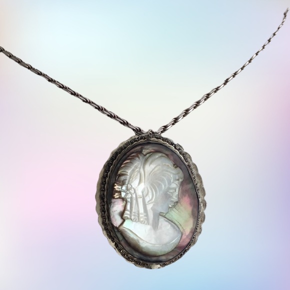 Art Nouveau Cameo Mother of Pearl Abalone Pendant - Picture 3 of 13